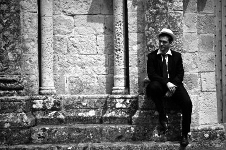 Photos Projet L'Arlésienne 19 juillet ·  Photographe amateur : Karo Lyne Modèle : Nicolas Dasté Lieu : mystérieux